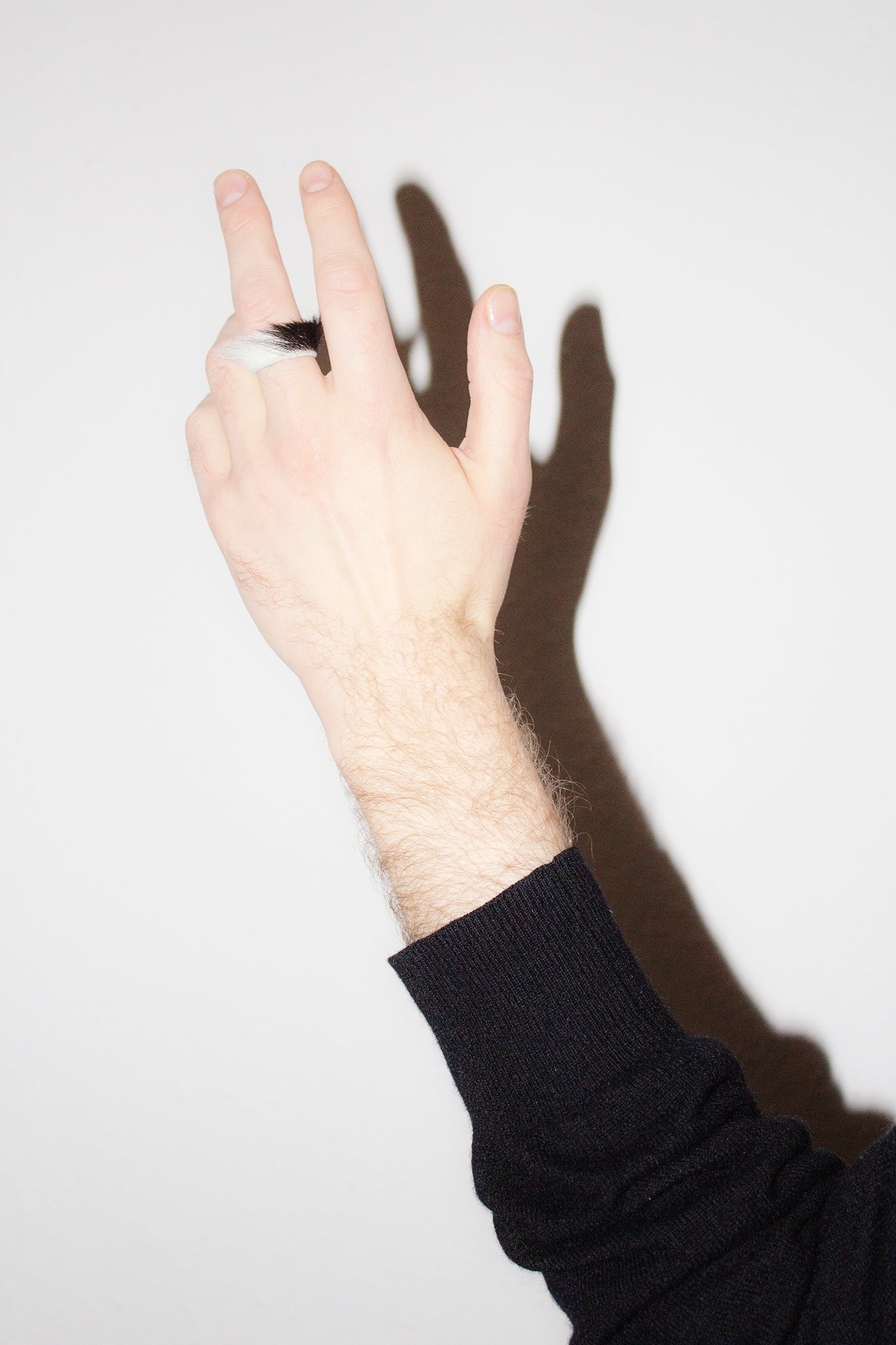 Cowhide Razor Ring Black&White