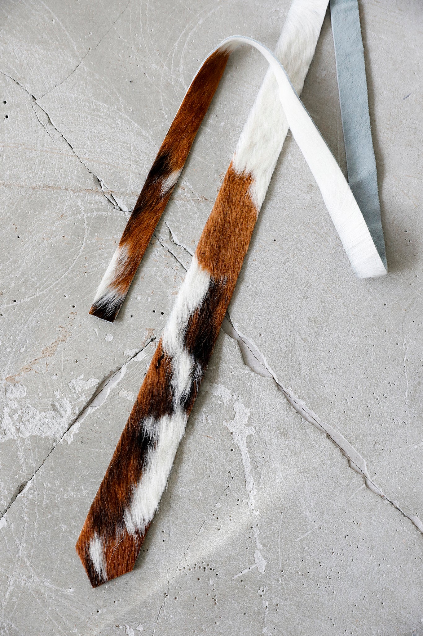 Cowhide Leather Tie Brown&White
