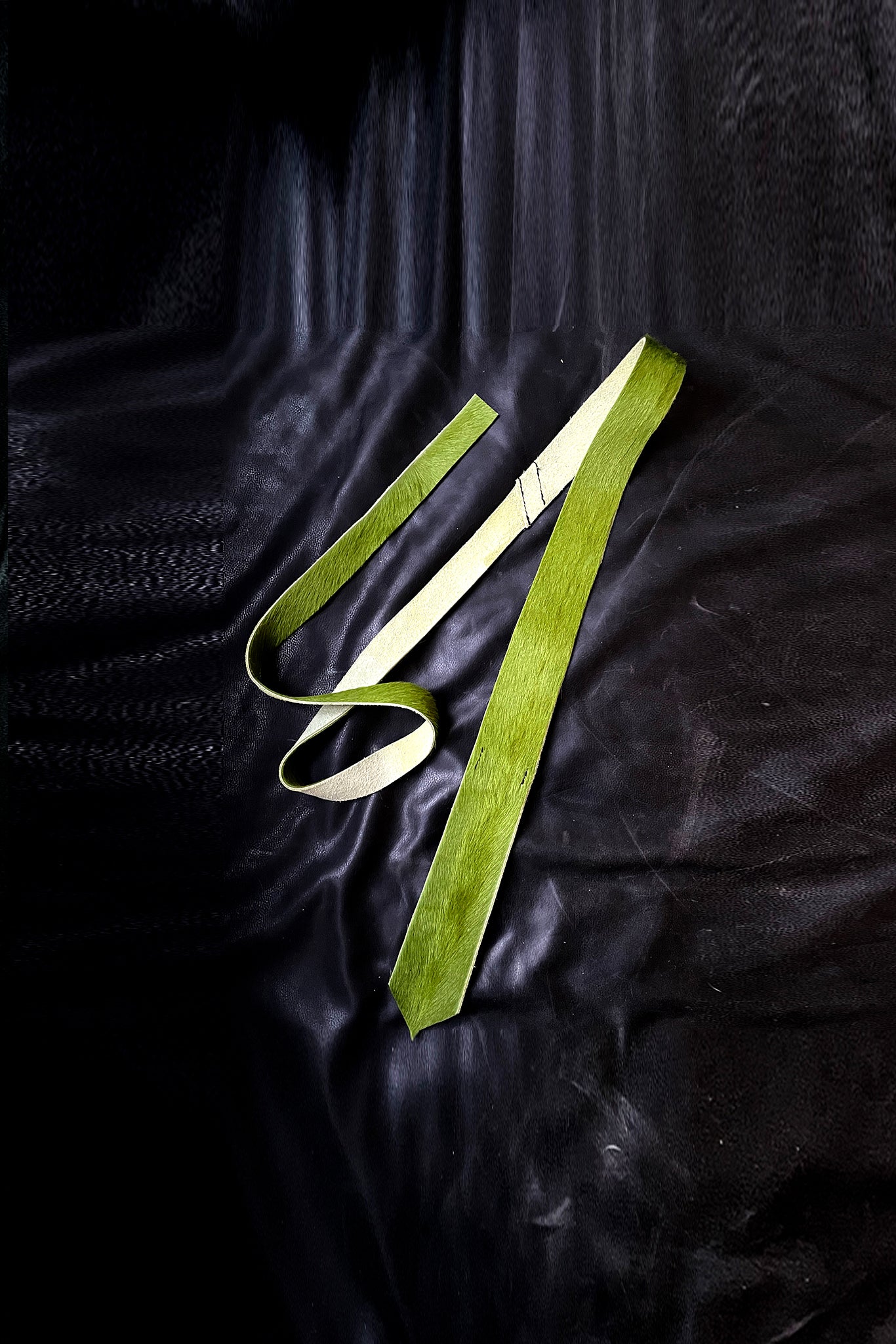 Cowhide Leather Tie Green