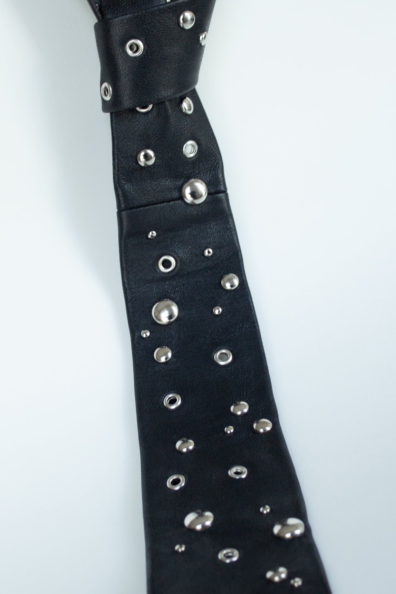 Stud Tie Black