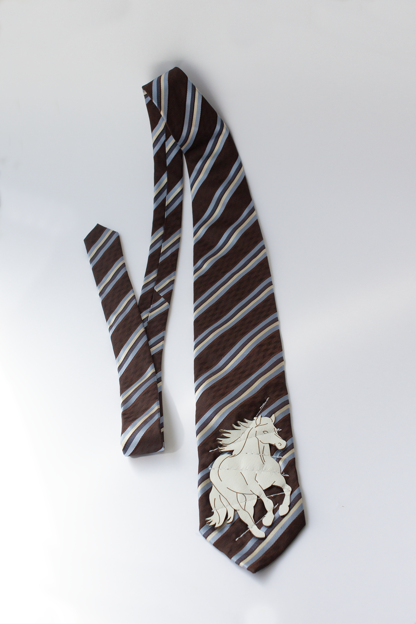 Wild Horses Tie