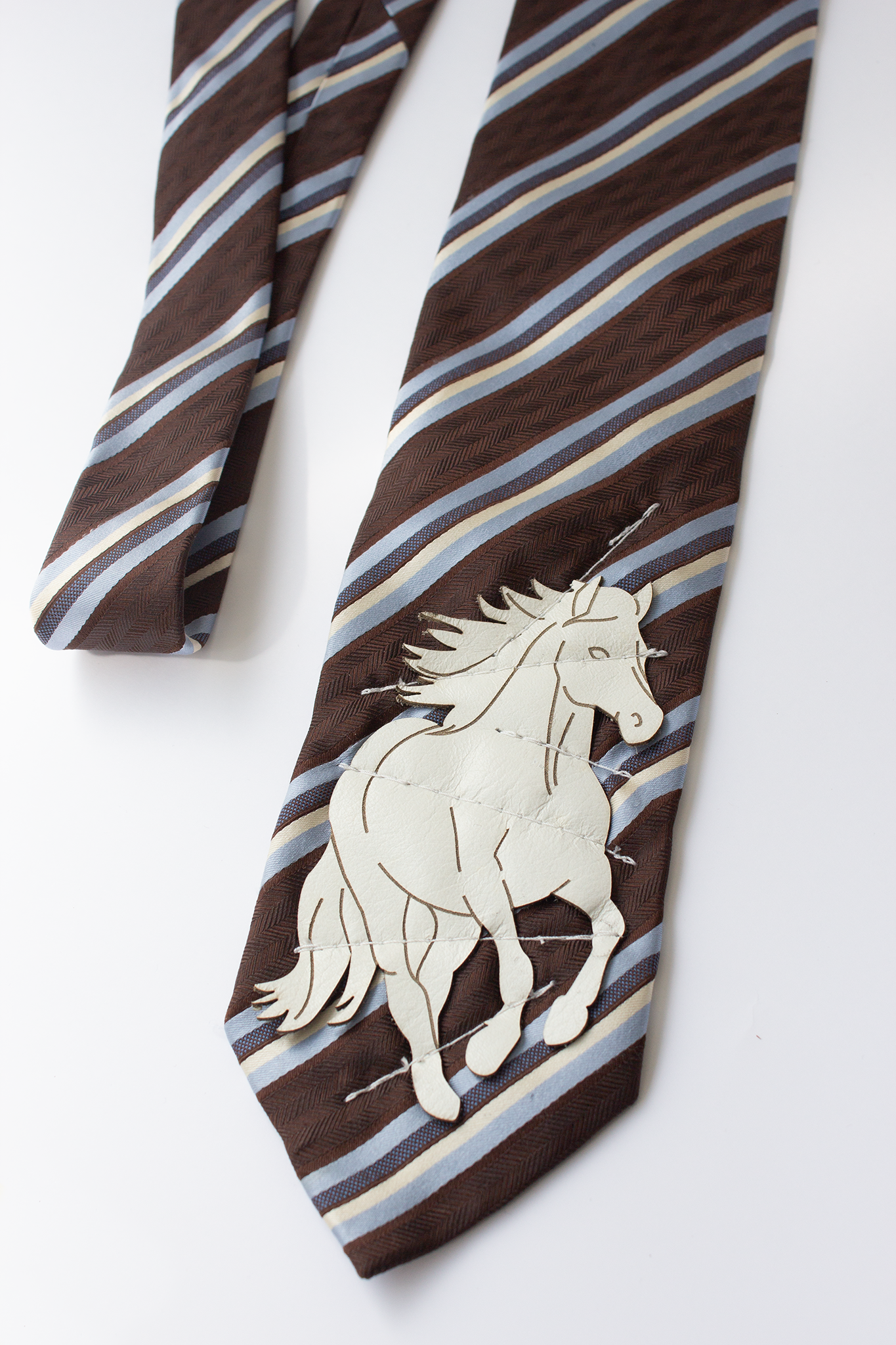 Wild Horses Tie