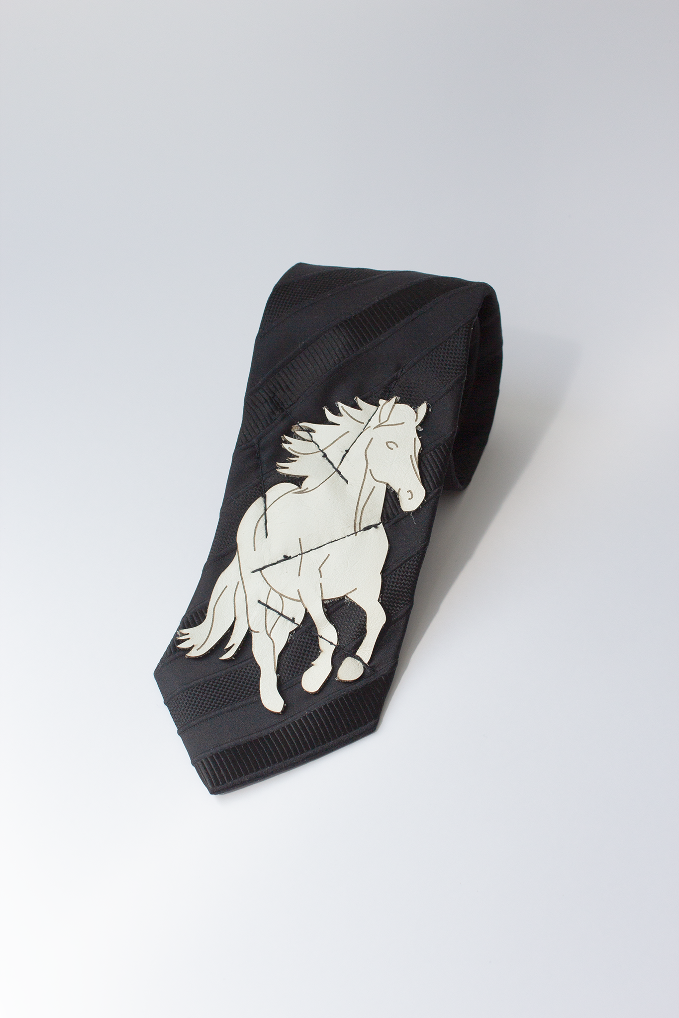Wild Horses Tie