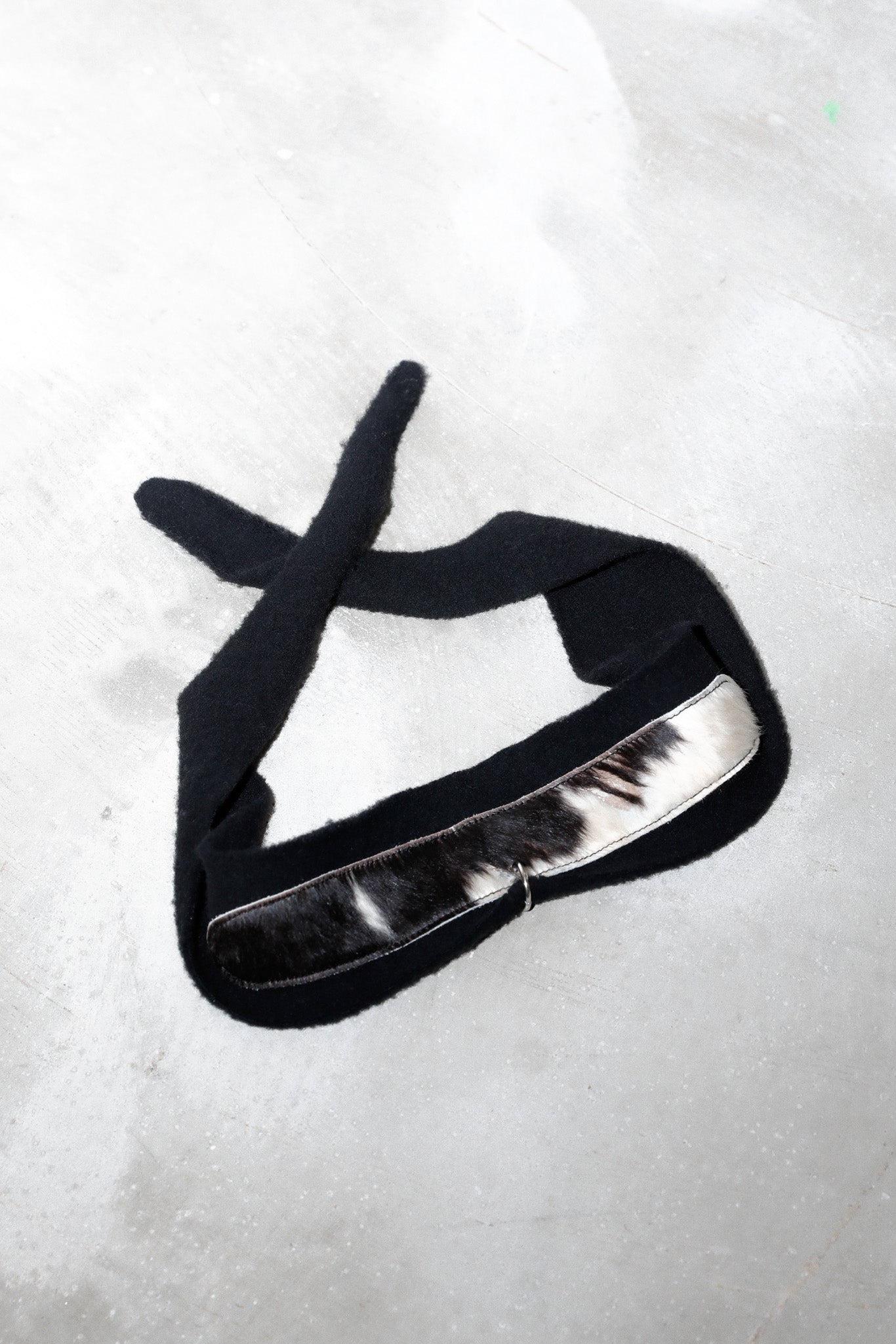 Patched Neck Scarf Black&White