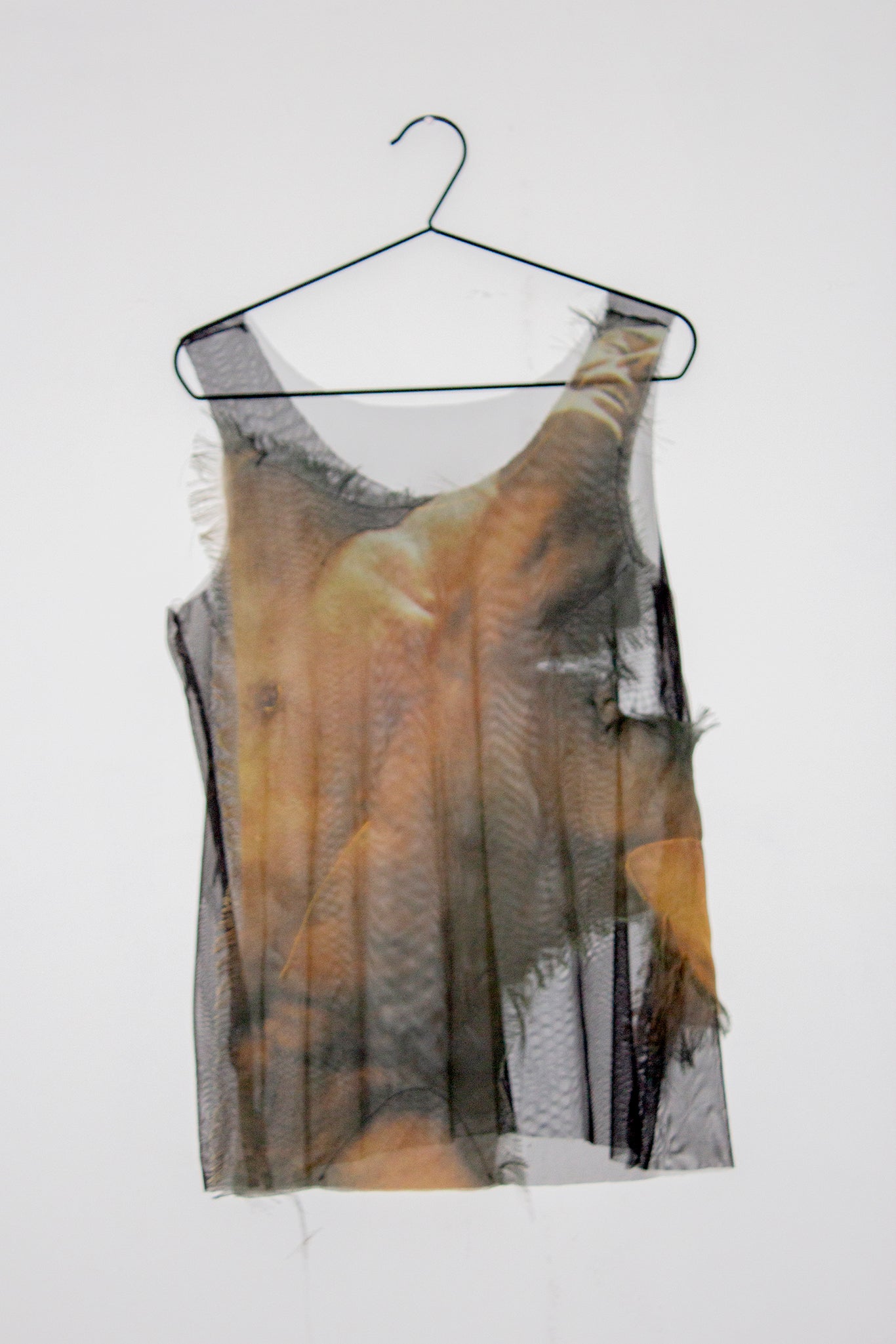 Vintage Print V Mesh Tank Top